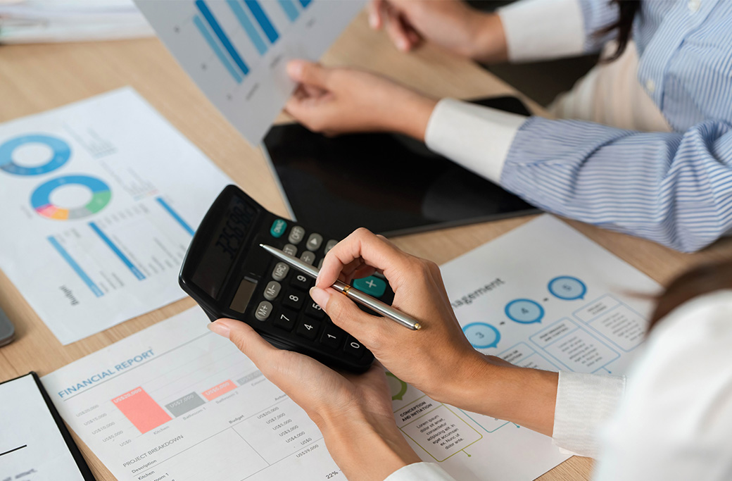 Benefits of Financial Analysis with Lighthouse