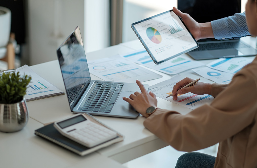 Lighthouse Solutions: Lighting Up Your Financial Horizon