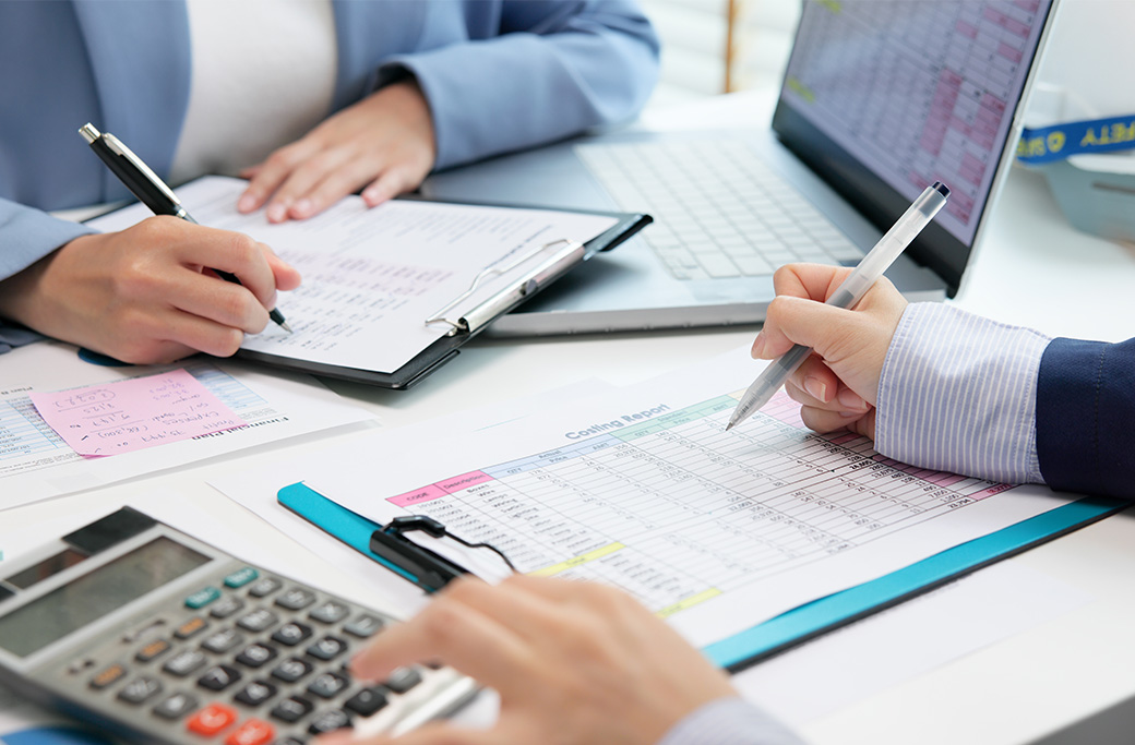 How Lighthouse’s “Small Business Review” Package Helps